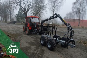 Kompaktní-vyvážečka-Vahva-Jussi-2000_400-a-malotraktor