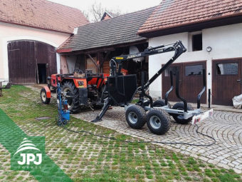 Vyvážecí vlek Vahva Jussi 3000_420 a traktor Zetor